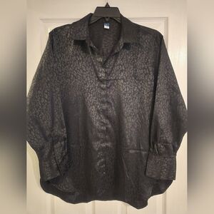Old Navy Black Leopard Satin Button-Up
